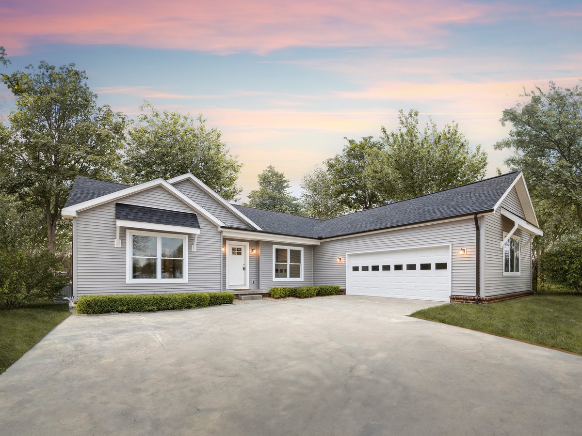 Light Grey Manufcatured home Exterior